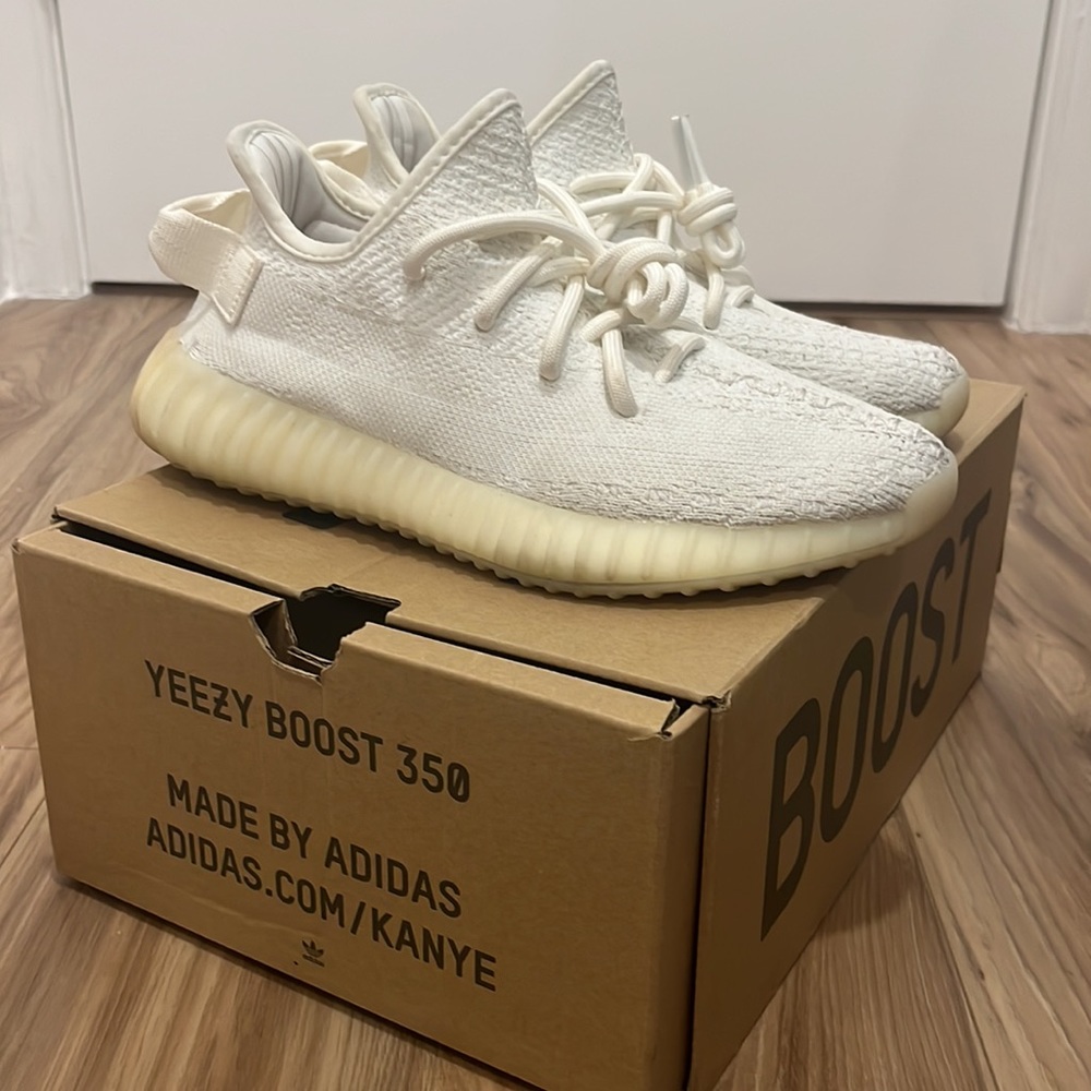 Authentic Yeezy Boost 350 V2 'Cream White Sneakers